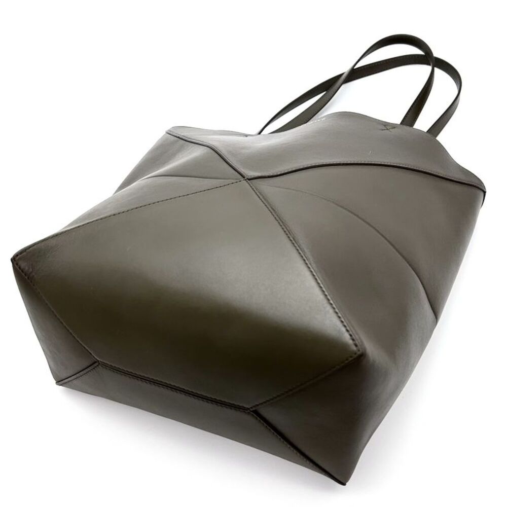 Loewe Women Pre-Loved Bag Very Good Condition - Picture 3 of 6